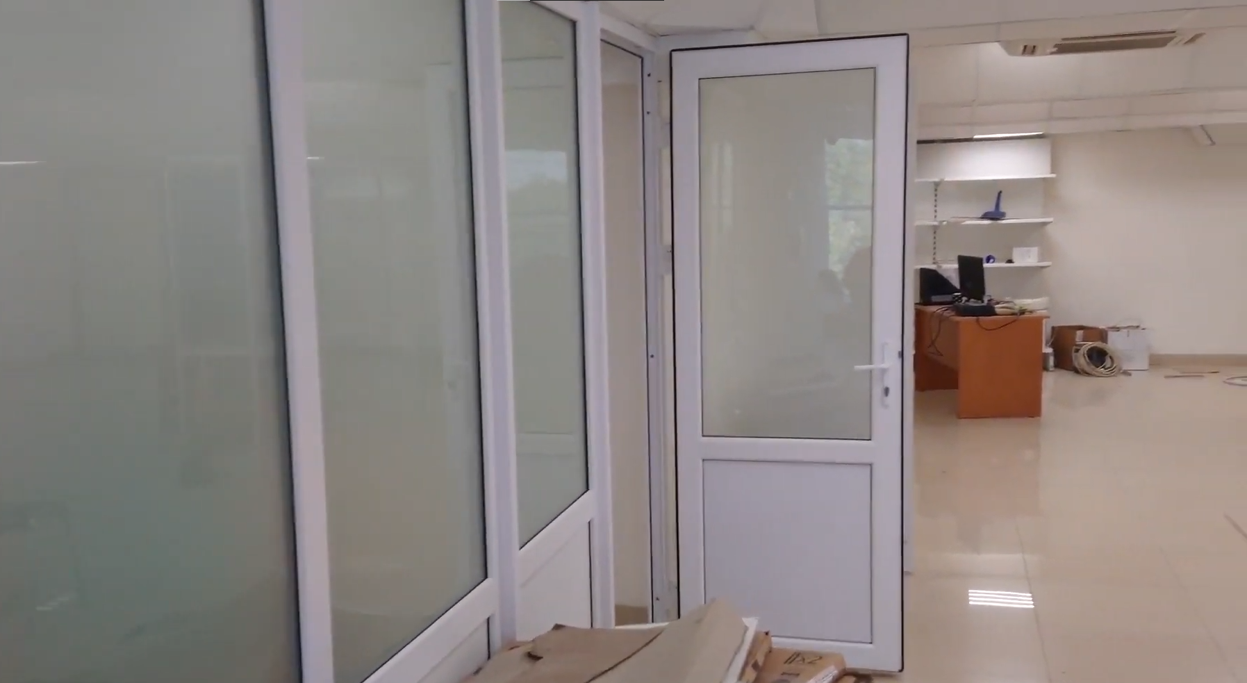 Установка офисных перегородок