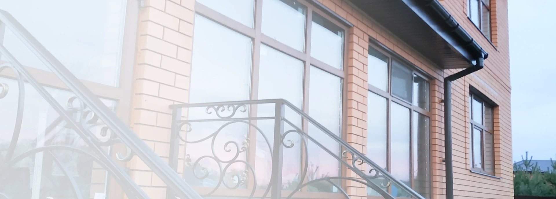https://ekaterinburg.delaem-okna.ru/themes/default/assets/img/banner/bc.webp